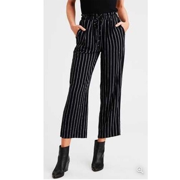 American Eagle Outfitters Pants - American Eagle Flowy Pinstripe Pants